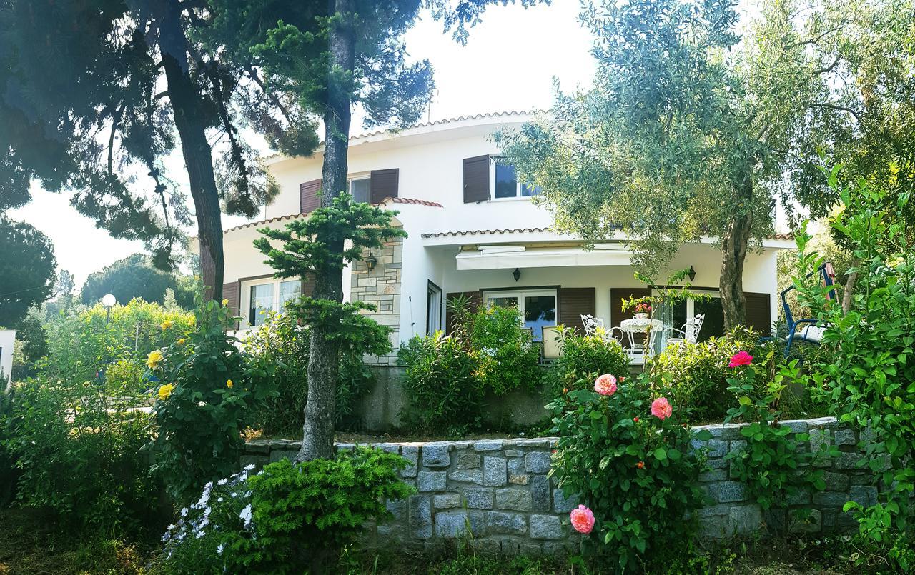 Villa Eleonas Nea Iraklitsa Екстериор снимка